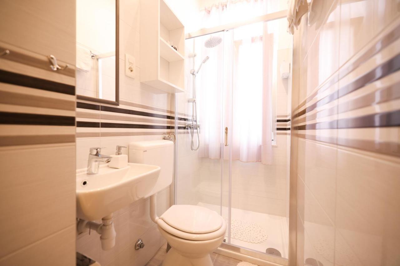 And Cvita Guest house *