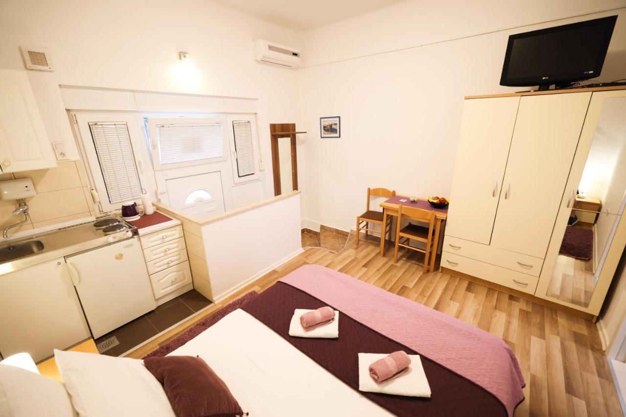 And Cvita Guest house *